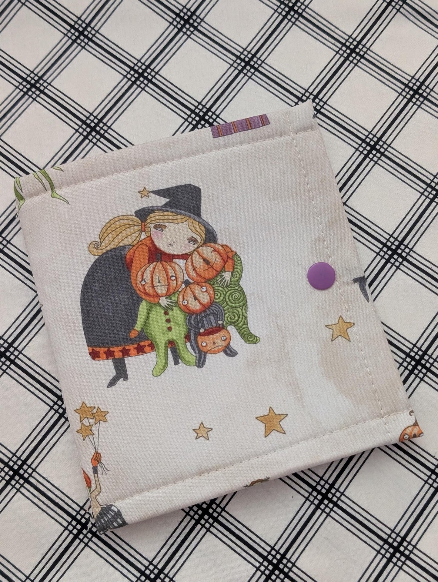 Ghoul Friends Cream Vinyl Front Project Bag for Cross Stitch Needlepoint Embroidery WIP Organizer Scrapbooking