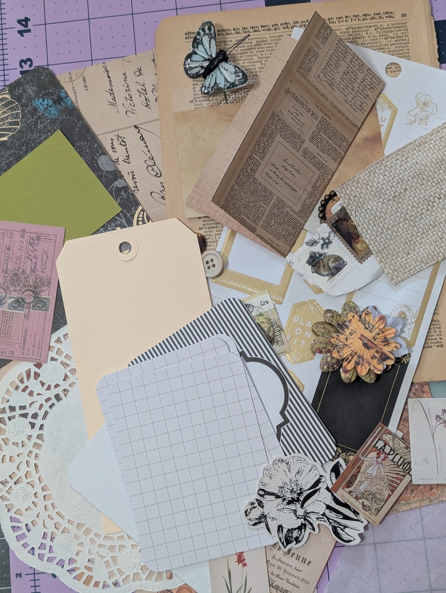 Junk Journaling Stash Builders