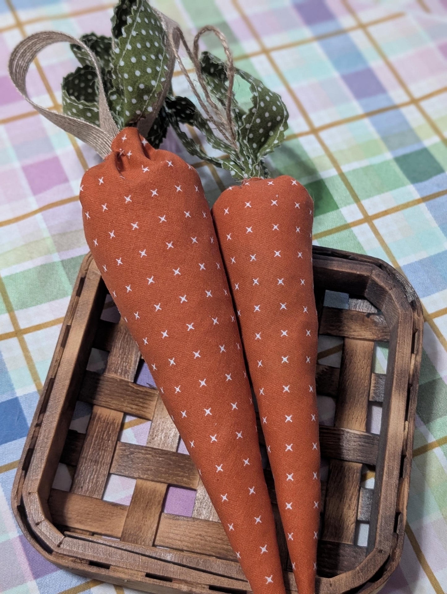 Carrots for Decor Fabric Tiered Tray Notions