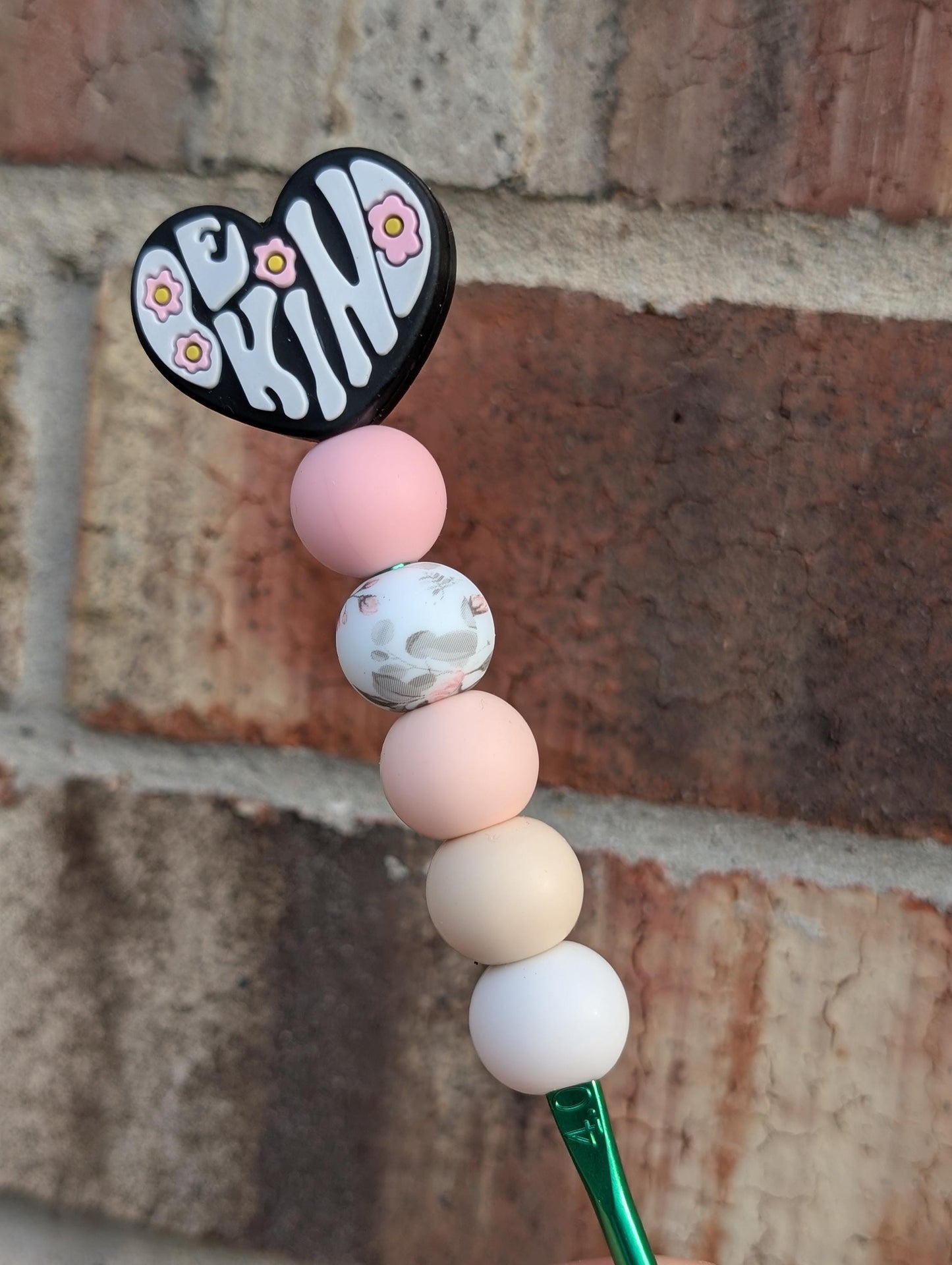 Be Kind Crochet Hook Silicone Beads Focal Topper Ergonomic Handle