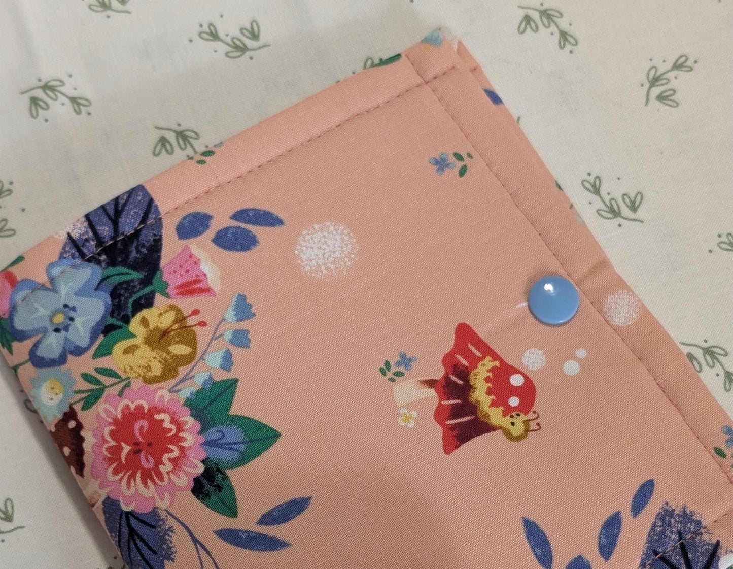 Alice's Garden  Vinyl Front Project Bag for Cross Stitch Needlepoint Embroidery WIP Organizer Scrapbooking