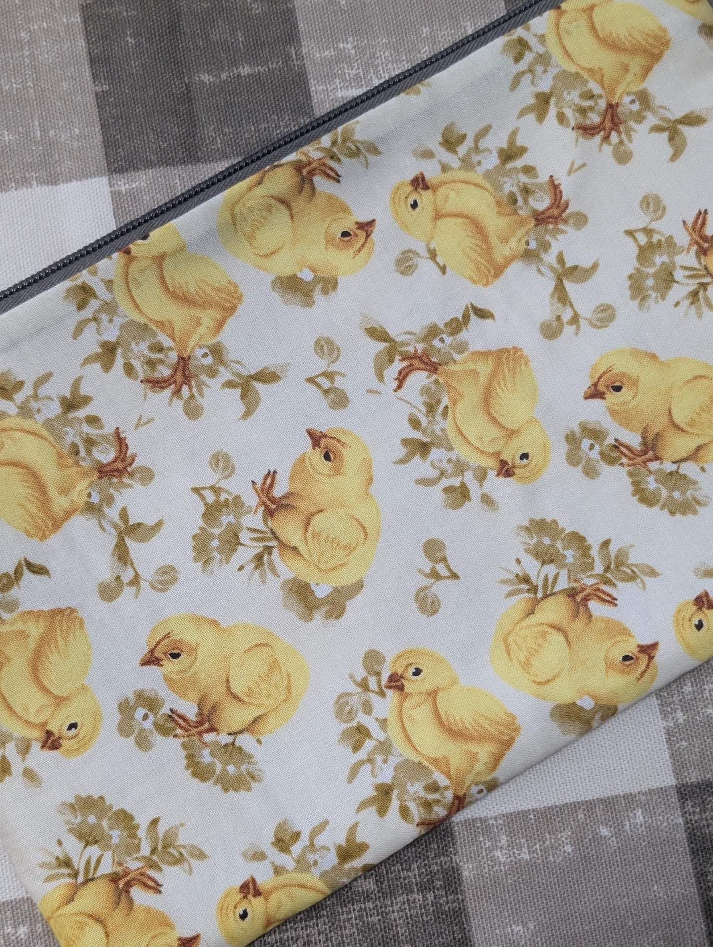 Chicks Vinyl Front Project Bag for Cross Stitch Needlepoint Embroidery WIP Organizer Scrapbooking