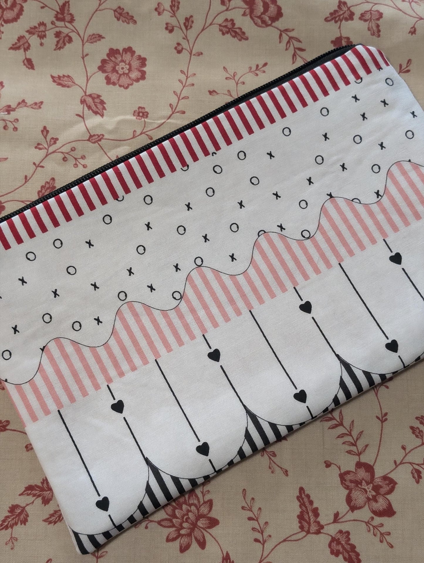 All my Love Red Hearts Vinyl Front Project Bag for Cross Stitch Needlepoint Embroidery WIP Organizer Scrapbooking