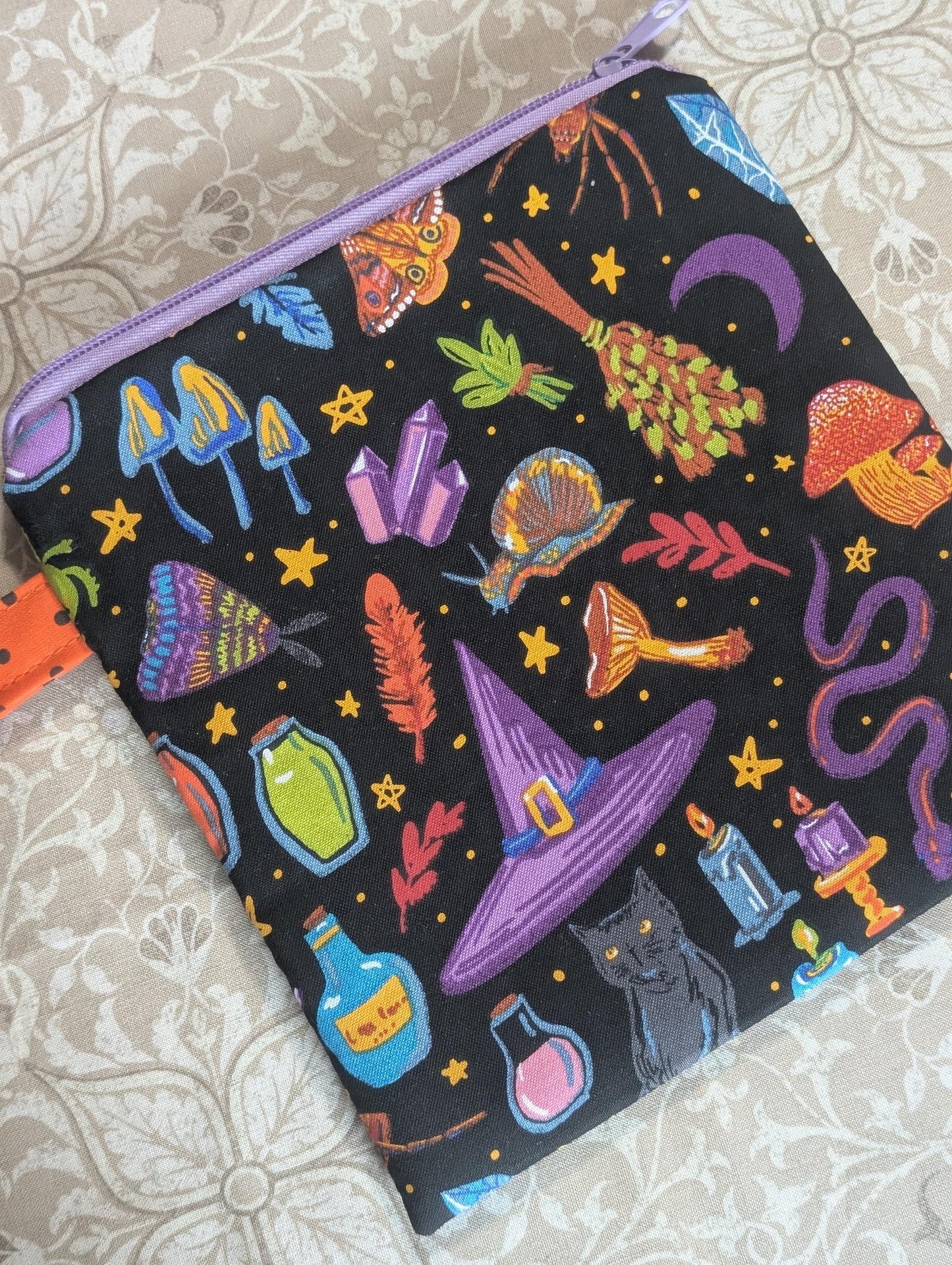 Notion Pouch for Holding Crochet Hooks with Silicone Beads Focal Topper Ergonomic Handle