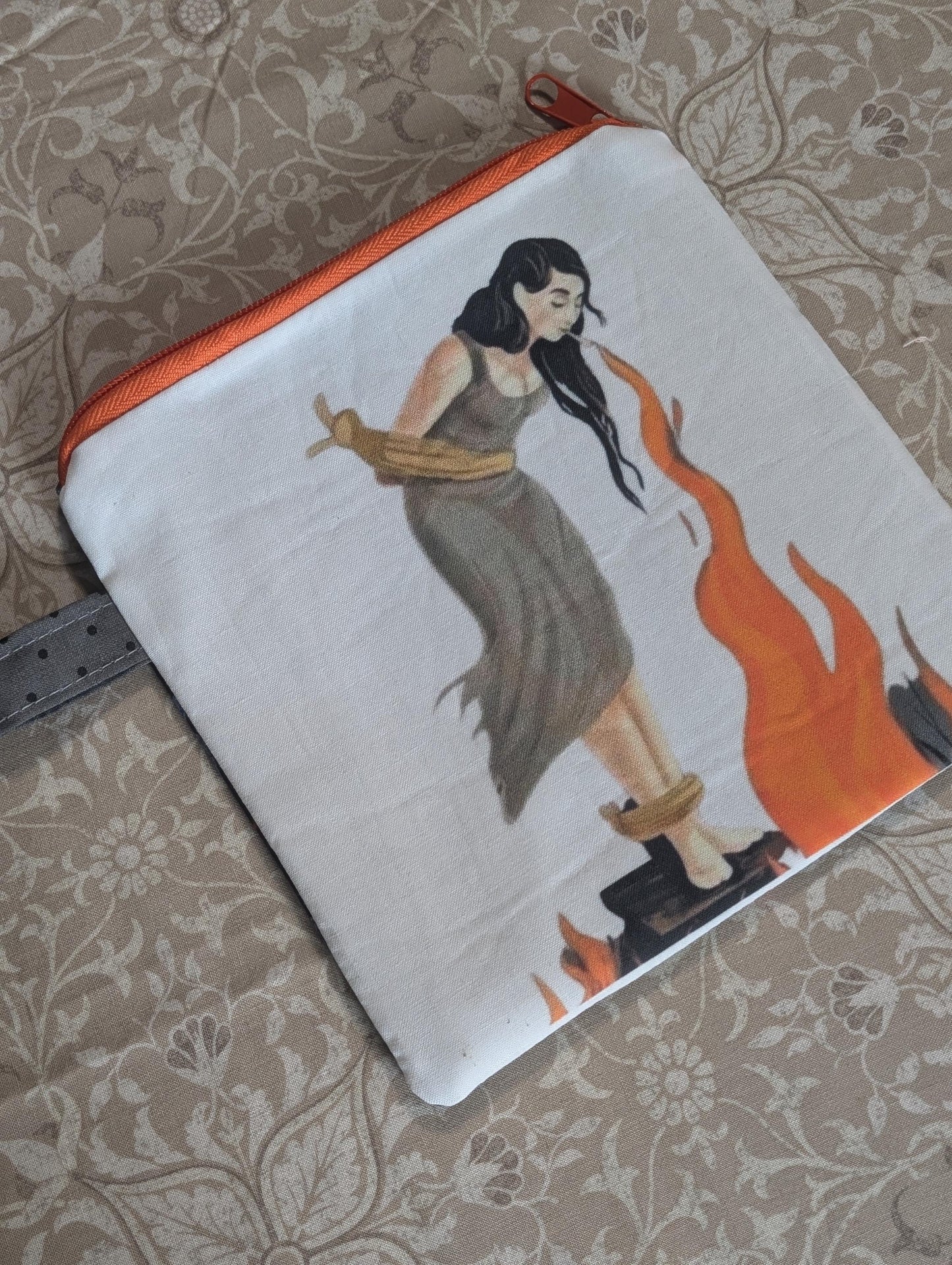 Notion Pouch for Holding Crochet Hooks with Silicone Beads Focal Topper Ergonomic Handle