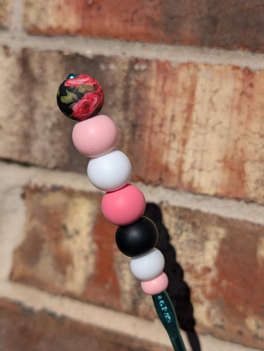 Roses Crochet Hook Silicone Beads Focal Topper Ergonomic Handle